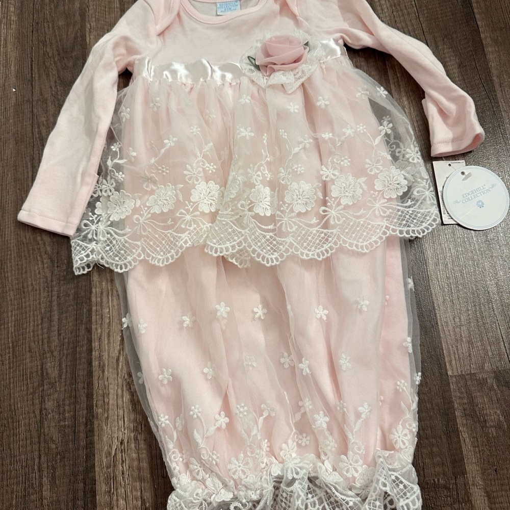 🤍💗Pink Lace Baby Gown💗🤍